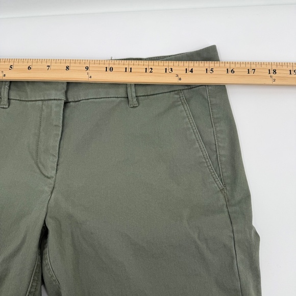 Loft Outlet Shorts Women 6 Petite Green Bermuda Roll Slash Pocket Stretch Casual - Picture 8 of 11